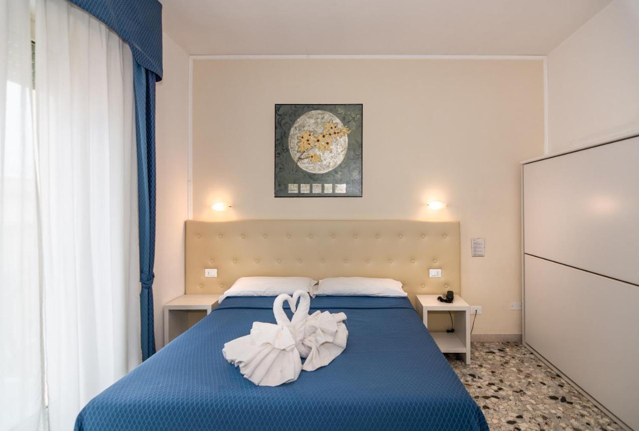 Hotel Caribe Viareggio Kültér fotó
