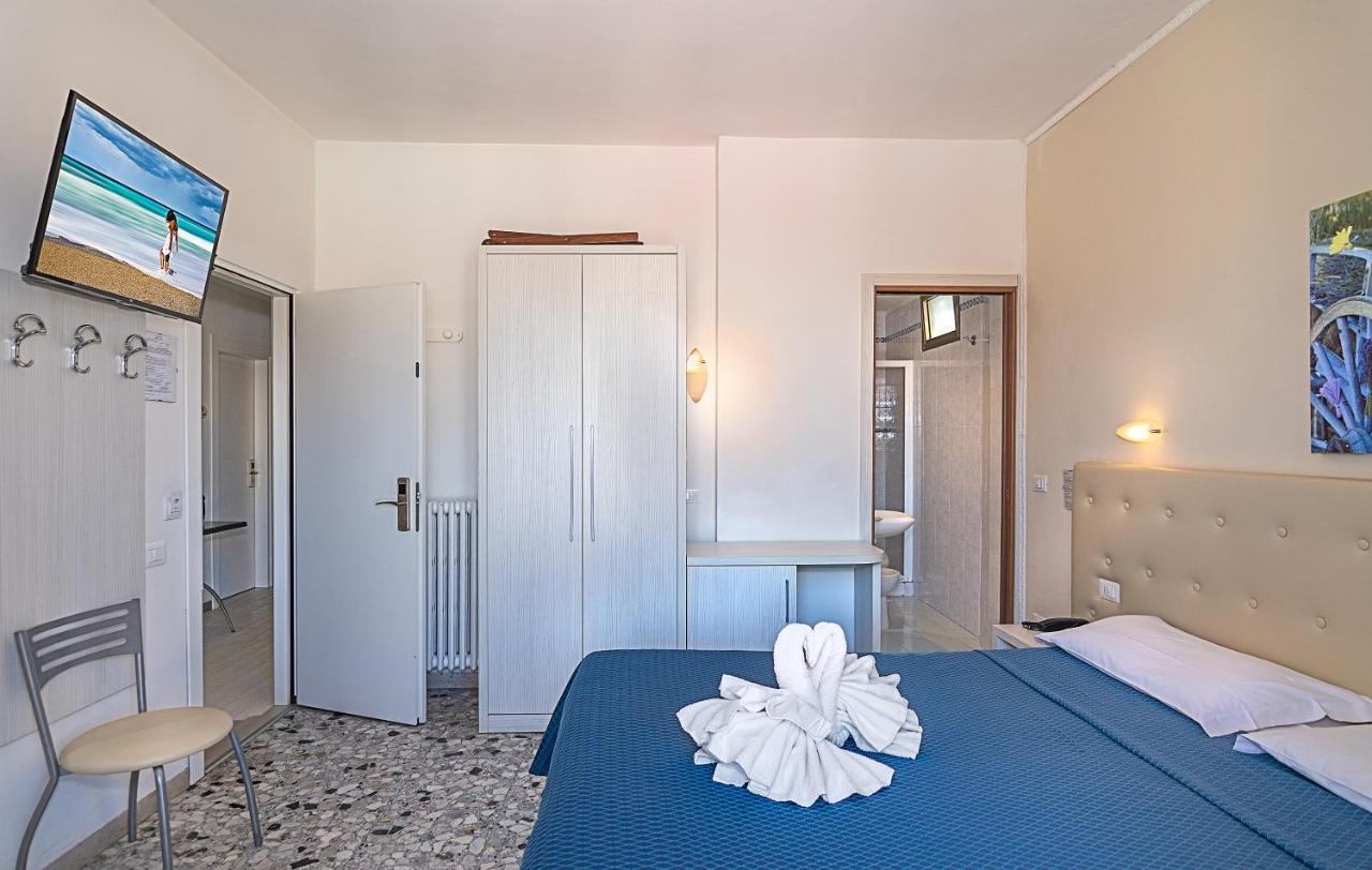 Hotel Caribe Viareggio Kültér fotó