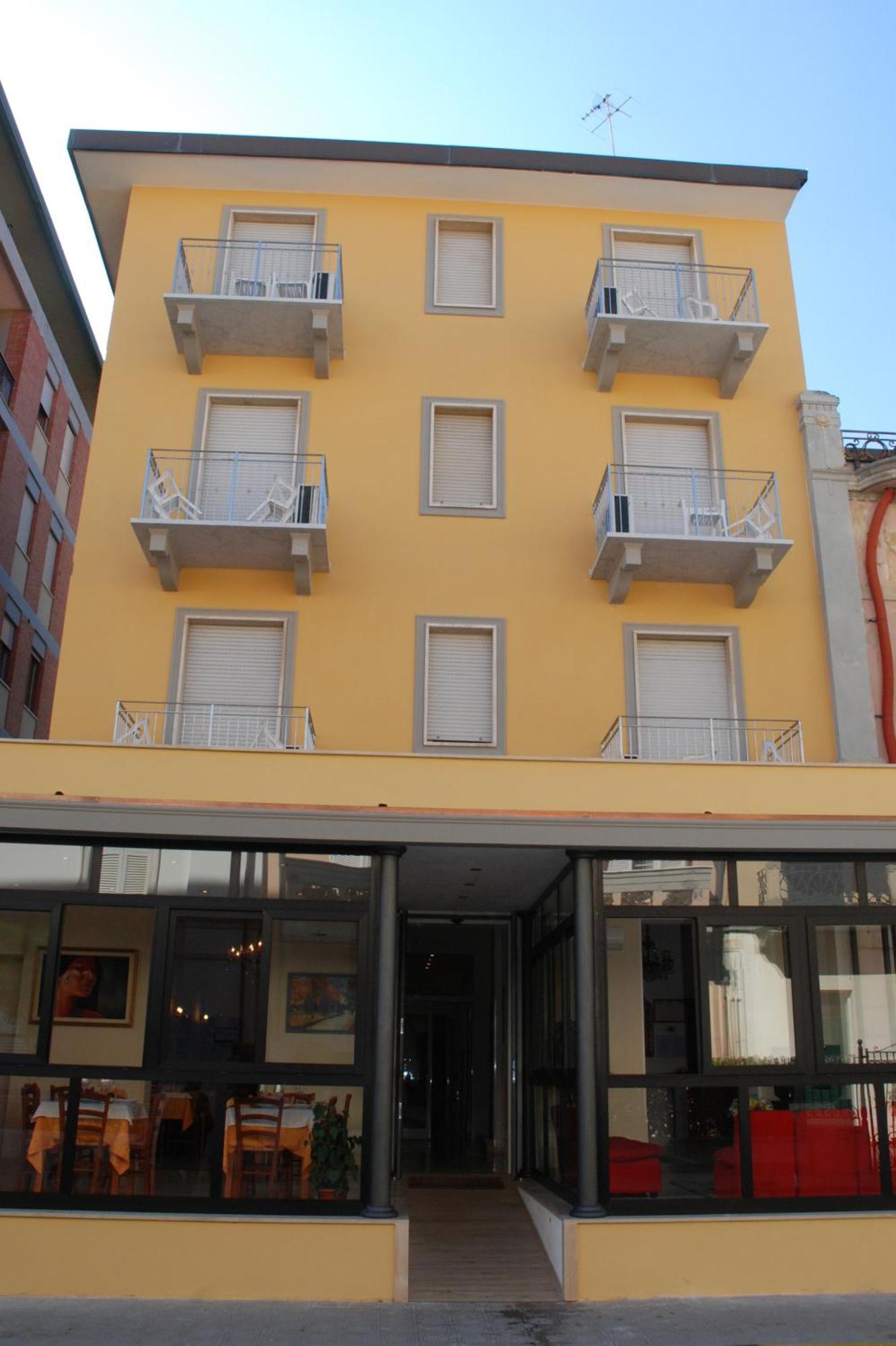 Hotel Caribe Viareggio Kültér fotó