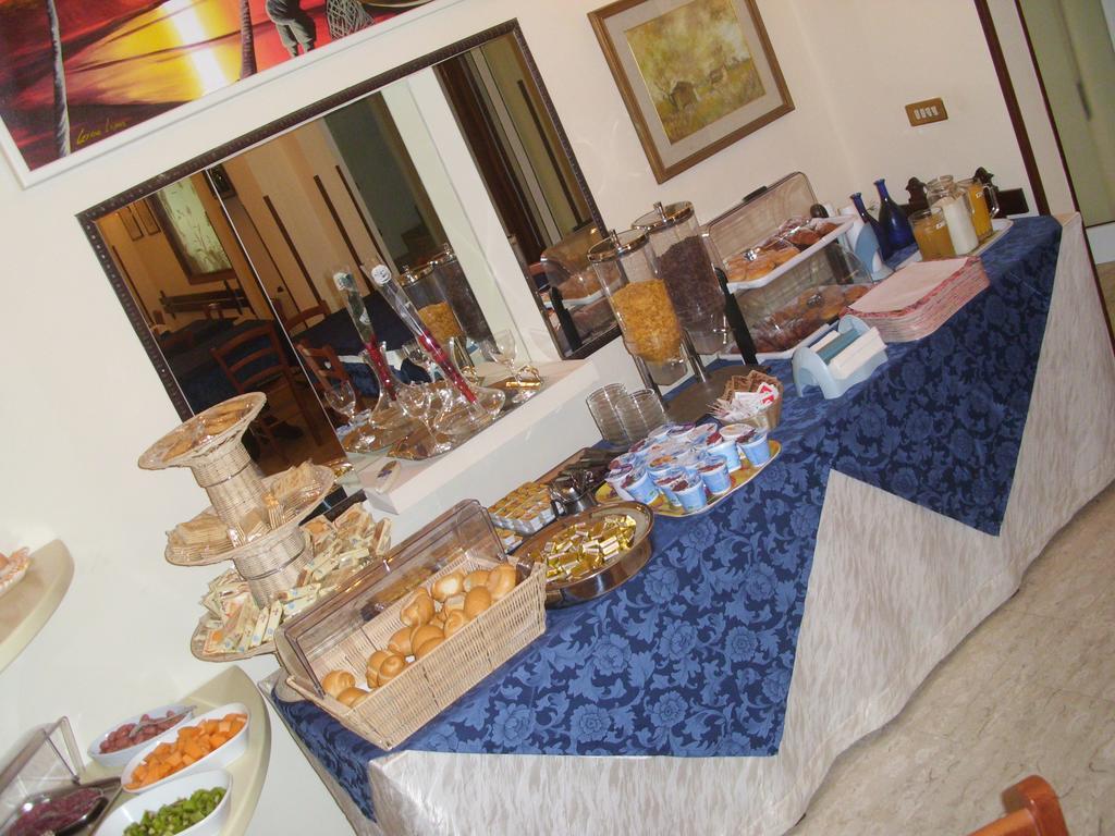 Hotel Caribe Viareggio Kültér fotó
