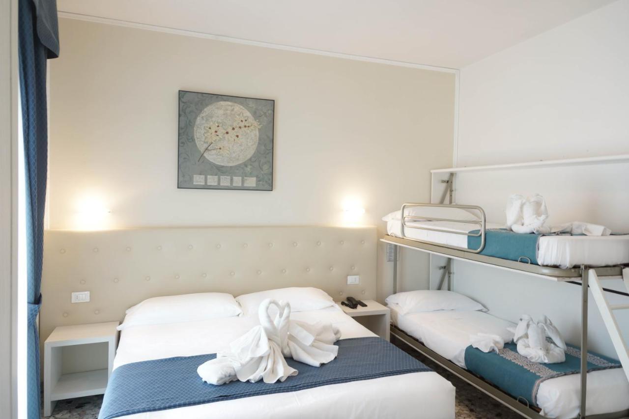 Hotel Caribe Viareggio Kültér fotó