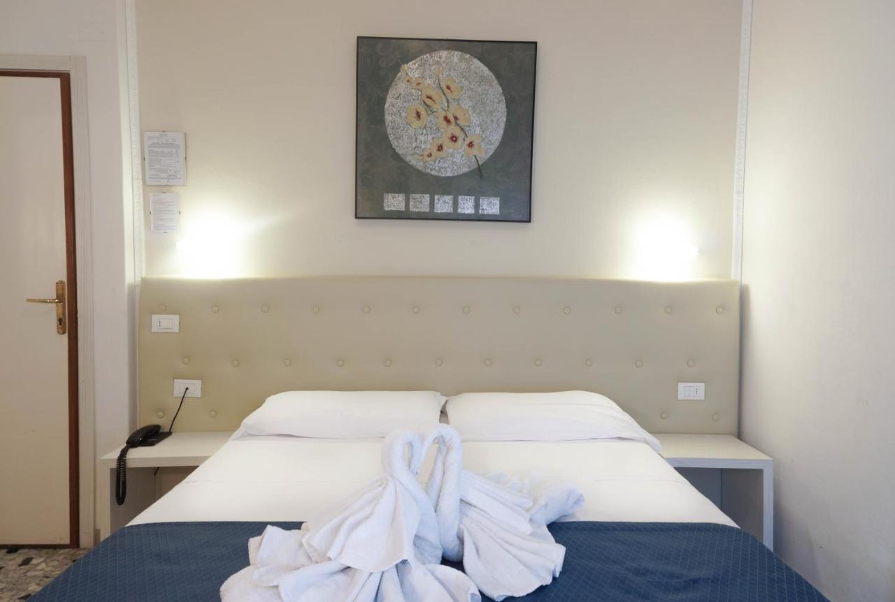 Hotel Caribe Viareggio Kültér fotó