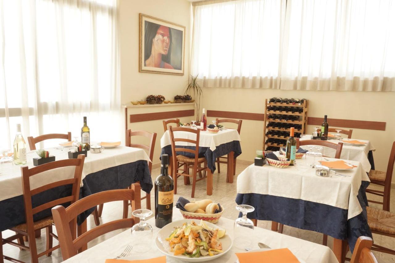 Hotel Caribe Viareggio Kültér fotó